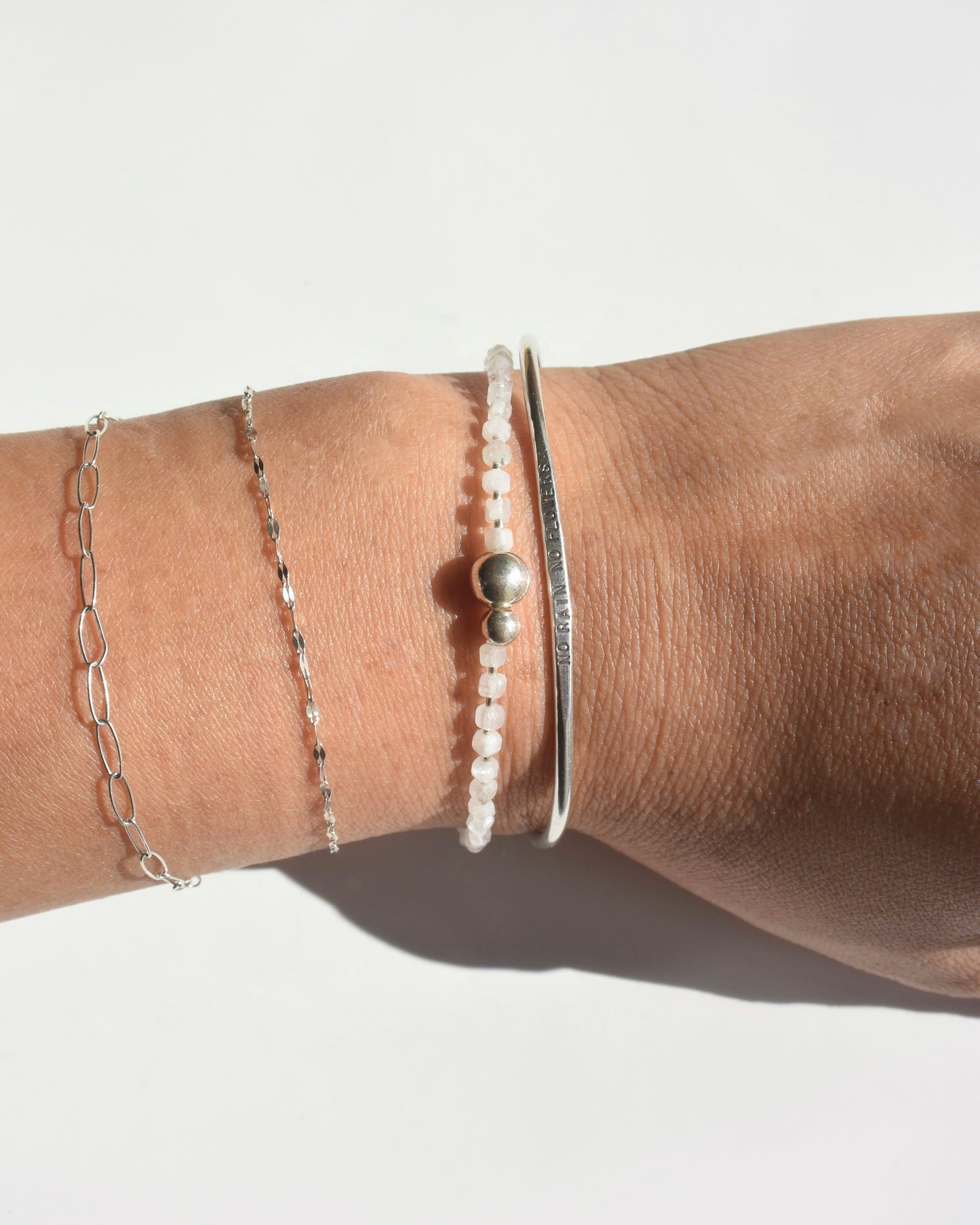 Silver〈Luna seed Bracelet〉Rainbow moonstone
