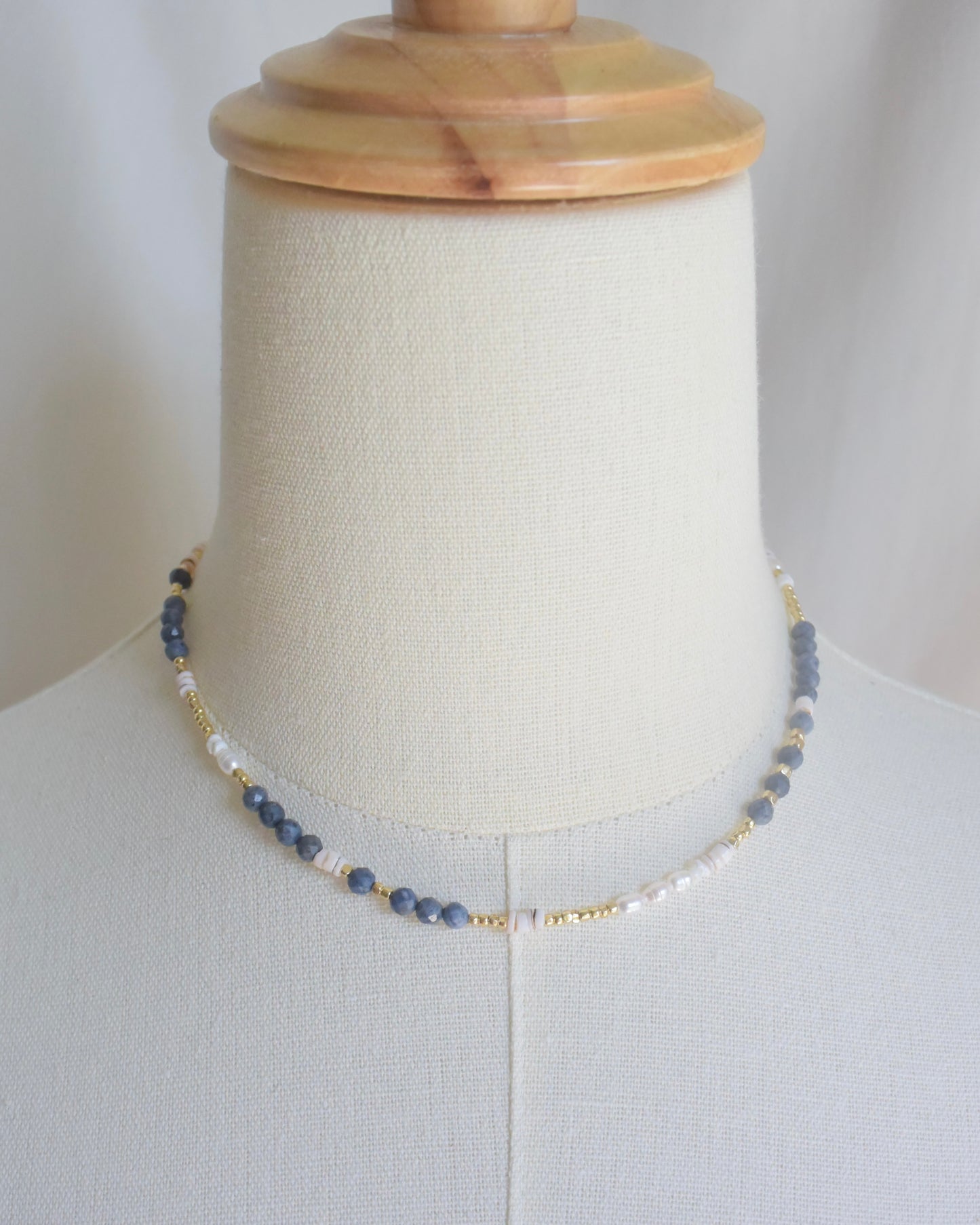 14KGF〈Earthing beads Necklace〉 Coral×White moonstone