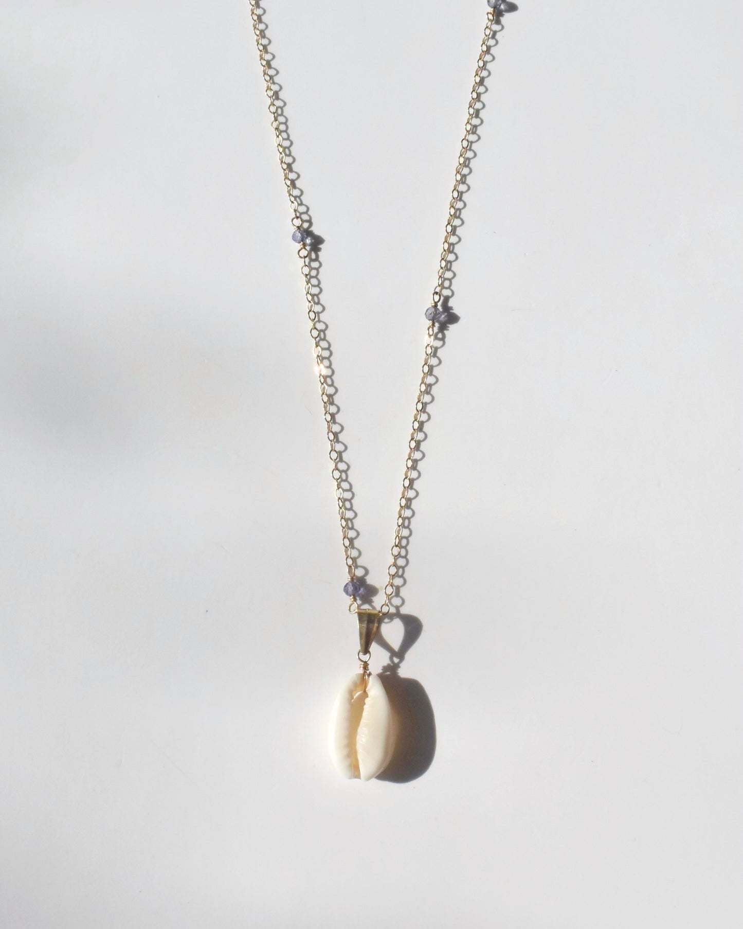 14KGF〈Station necklace〉Iolite