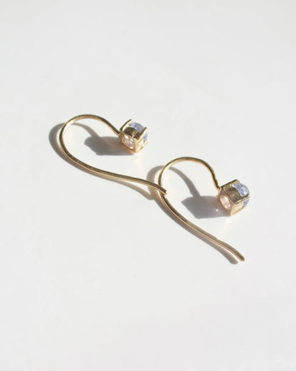 K18pt〈Hook earrings〉Tanzanite