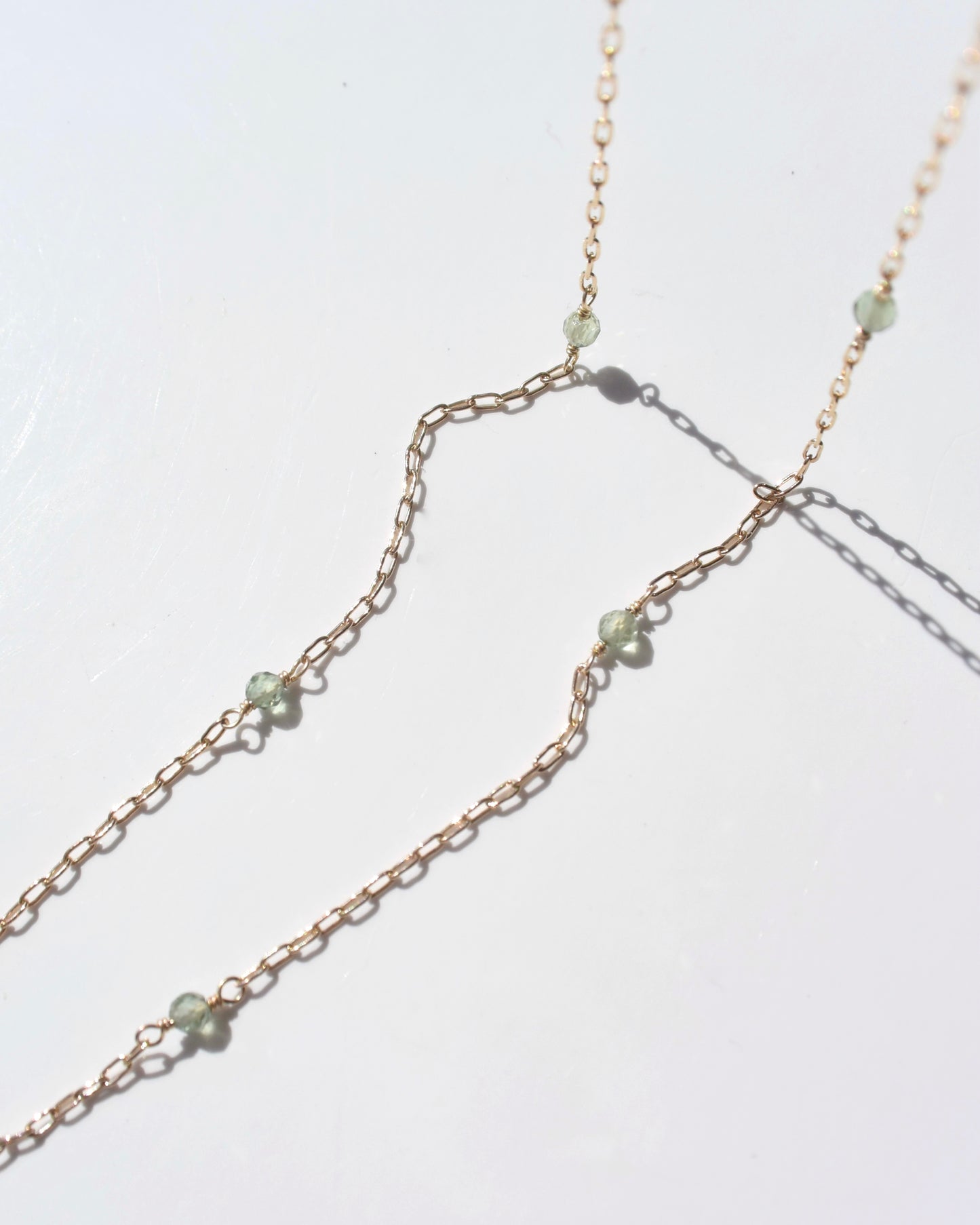 14KGF〈Station necklace〉Green apatite