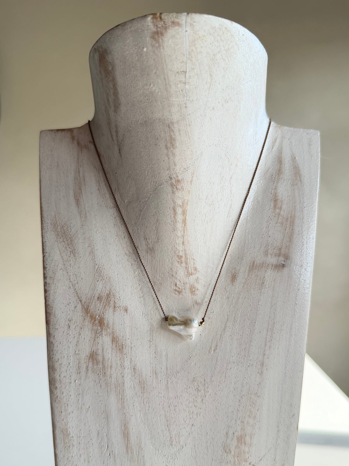 Cord〈Floating Pearl-Necklace-〉Fresh water pearl