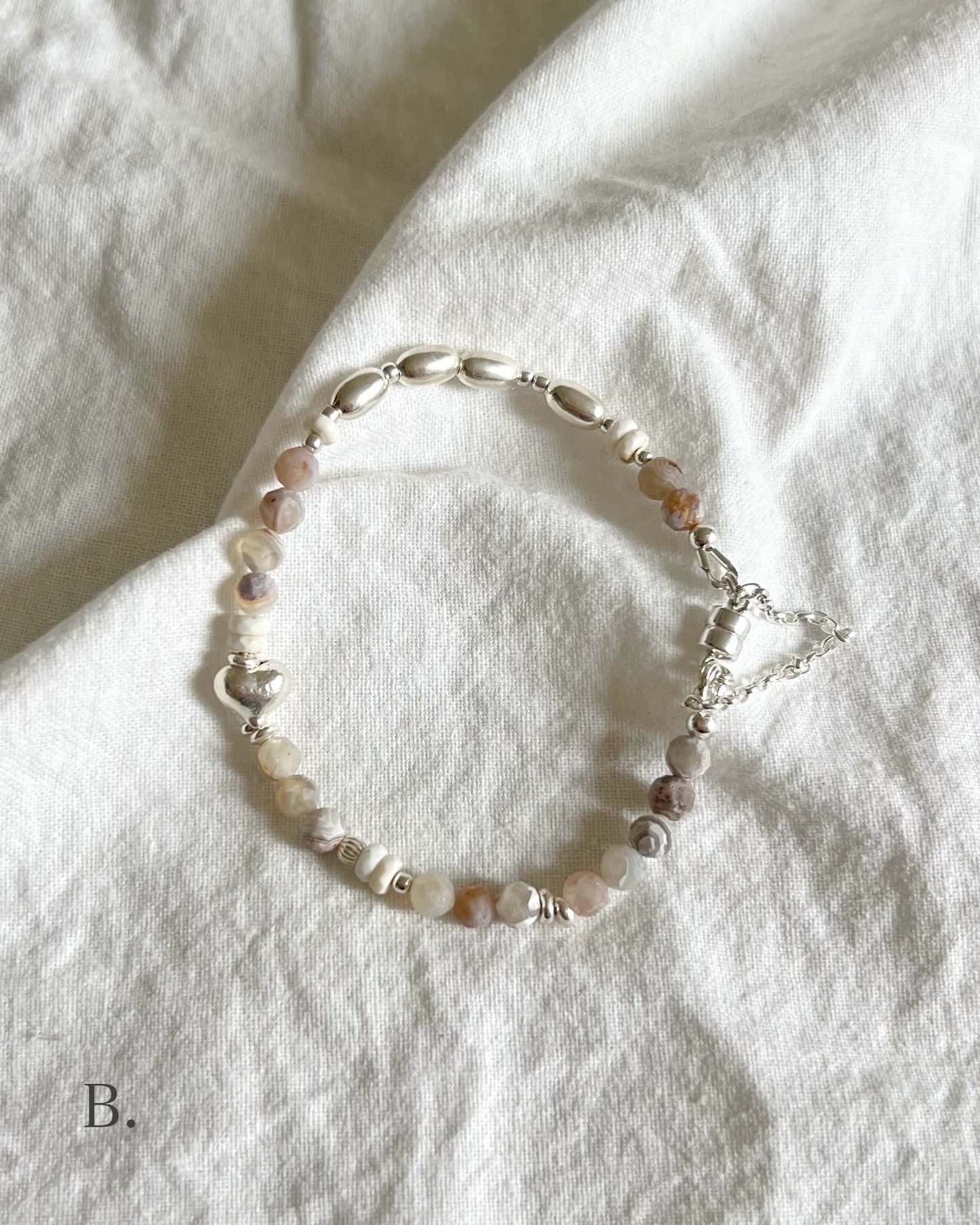 Silver〈Magnet bracelet〉Laguna lace agate