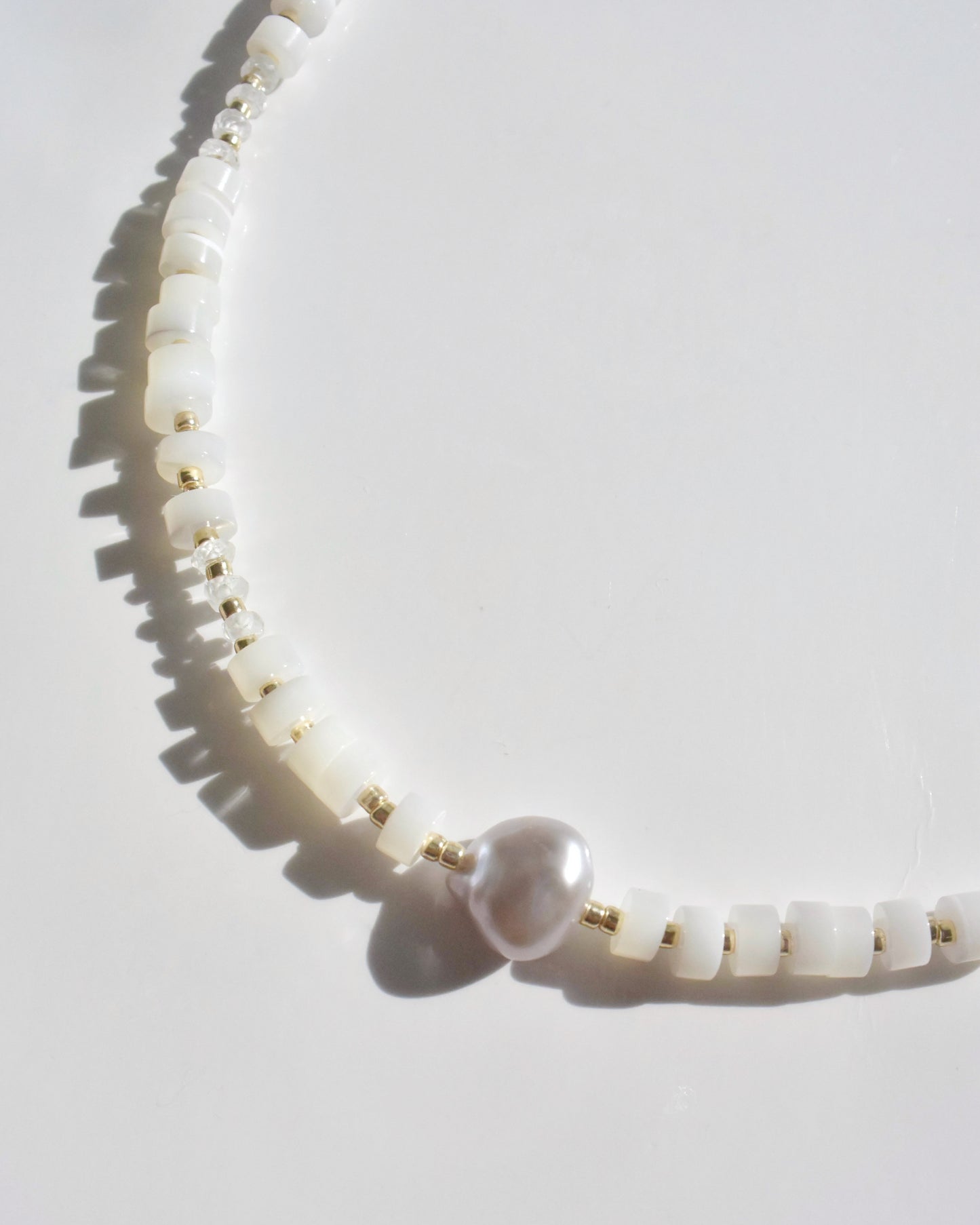 14KGF〈Earthing beads necklace〉MOP-gray pearl-