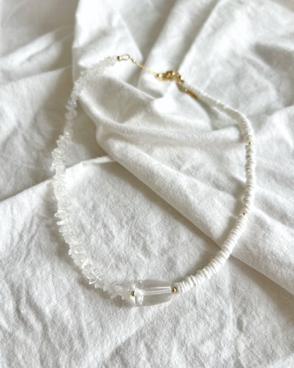 14KGF〈Eathing beads necklace〉Crystal quartz × Shell