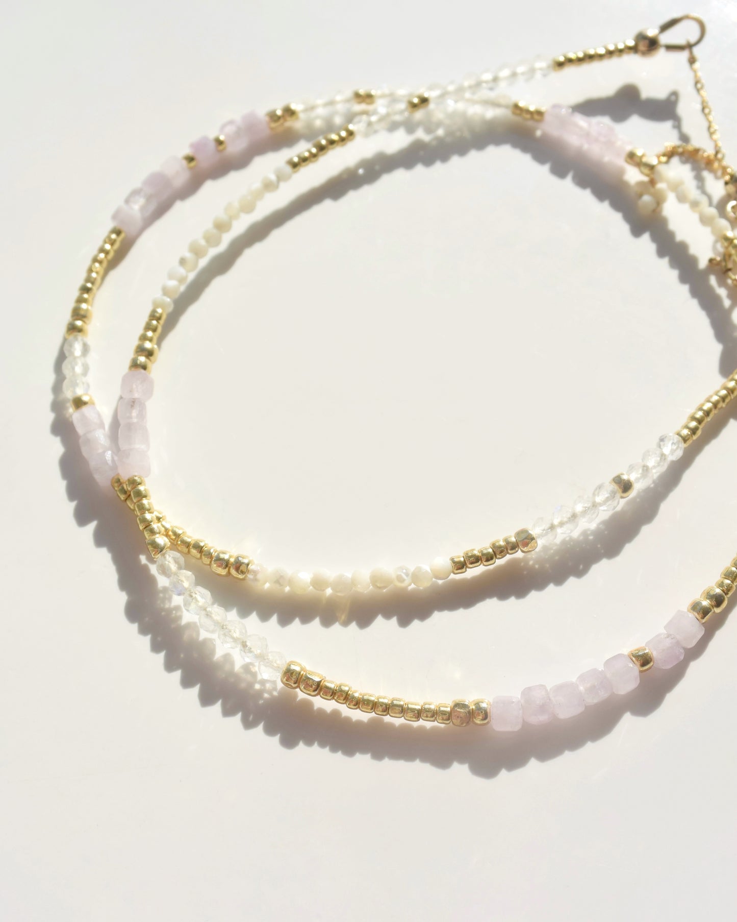 14KGF〈Earthing beads necklace〉Kunzite×MOP
