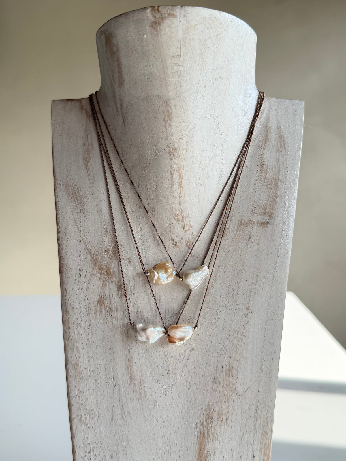 Cord〈Floating Pearl-Necklace-〉Fresh water pearl