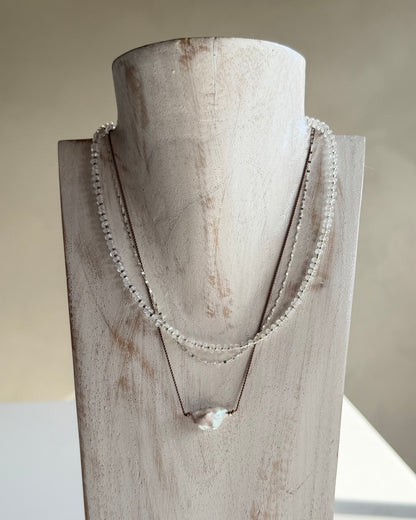 Silver〈Earthing beads necklace〉Crystal quartz