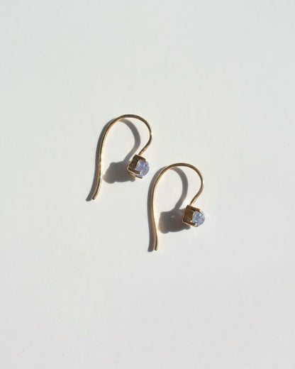 K18pt〈Hook earrings〉Tanzanite