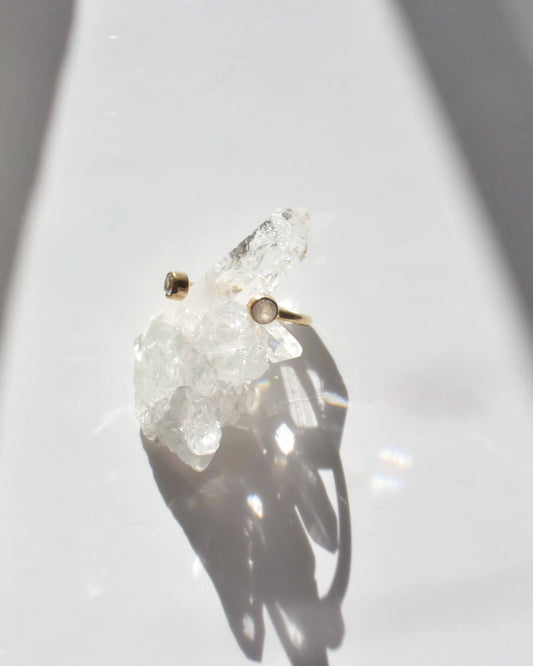 K18pt〈Awa Ola〉White topaz&Rainbow moonstone