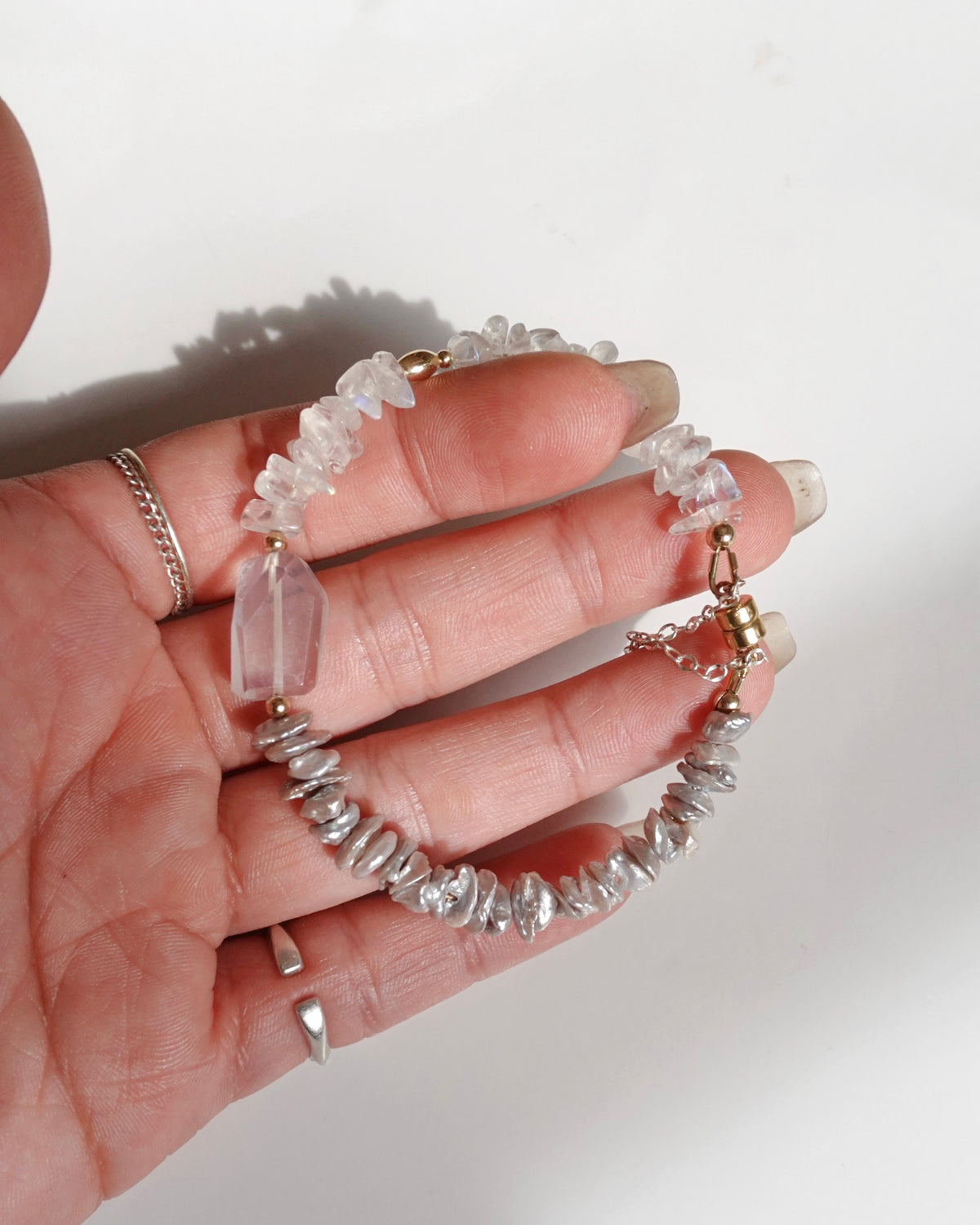 14KGF〈Magnet Bracelet〉Silk quartz