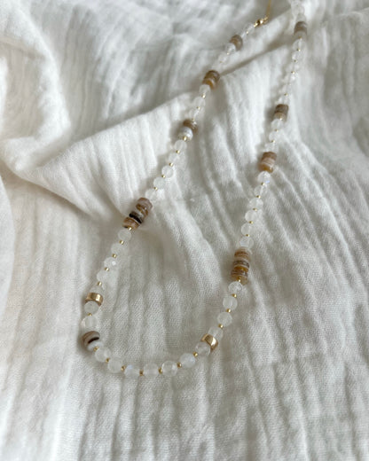 ［先行販売プライス］14KGF〈Earthing beads necklace〉Rainbow moonstone