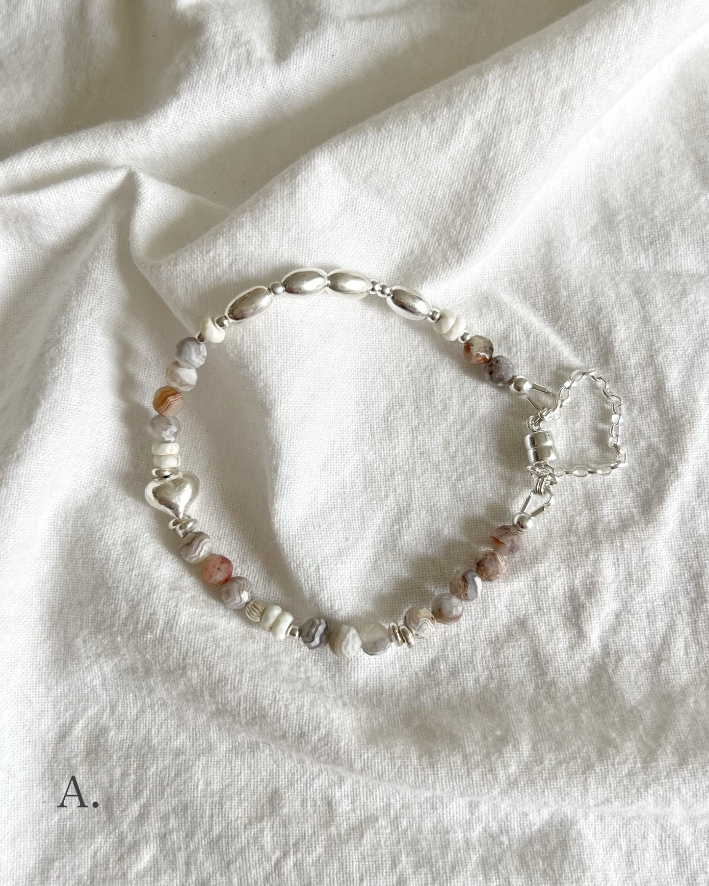 Silver〈Magnet bracelet〉Laguna lace agate