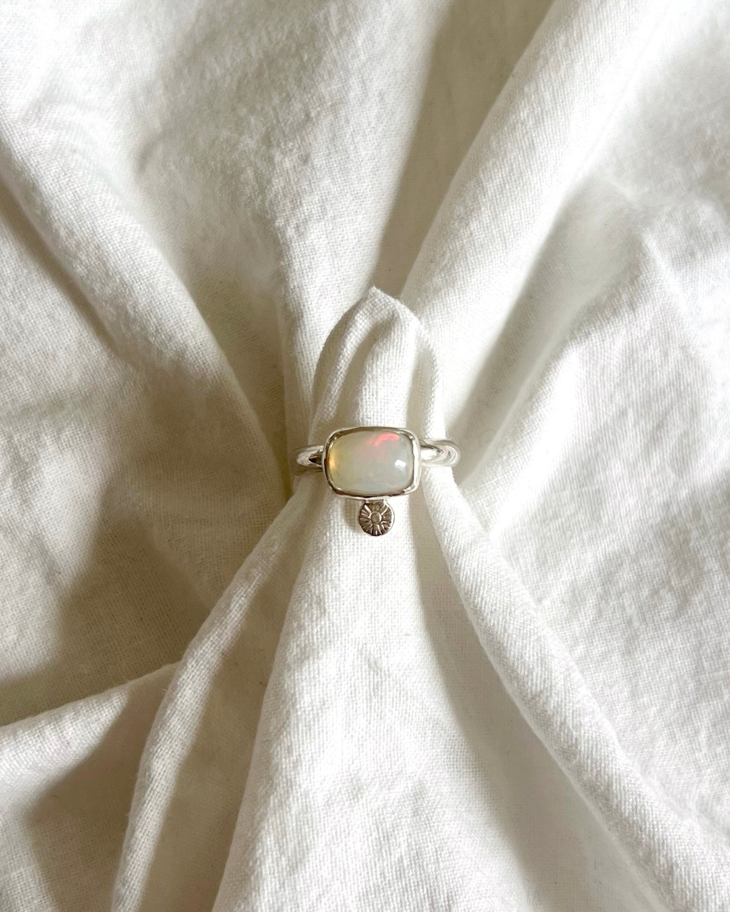 Silver Ring -Opal-