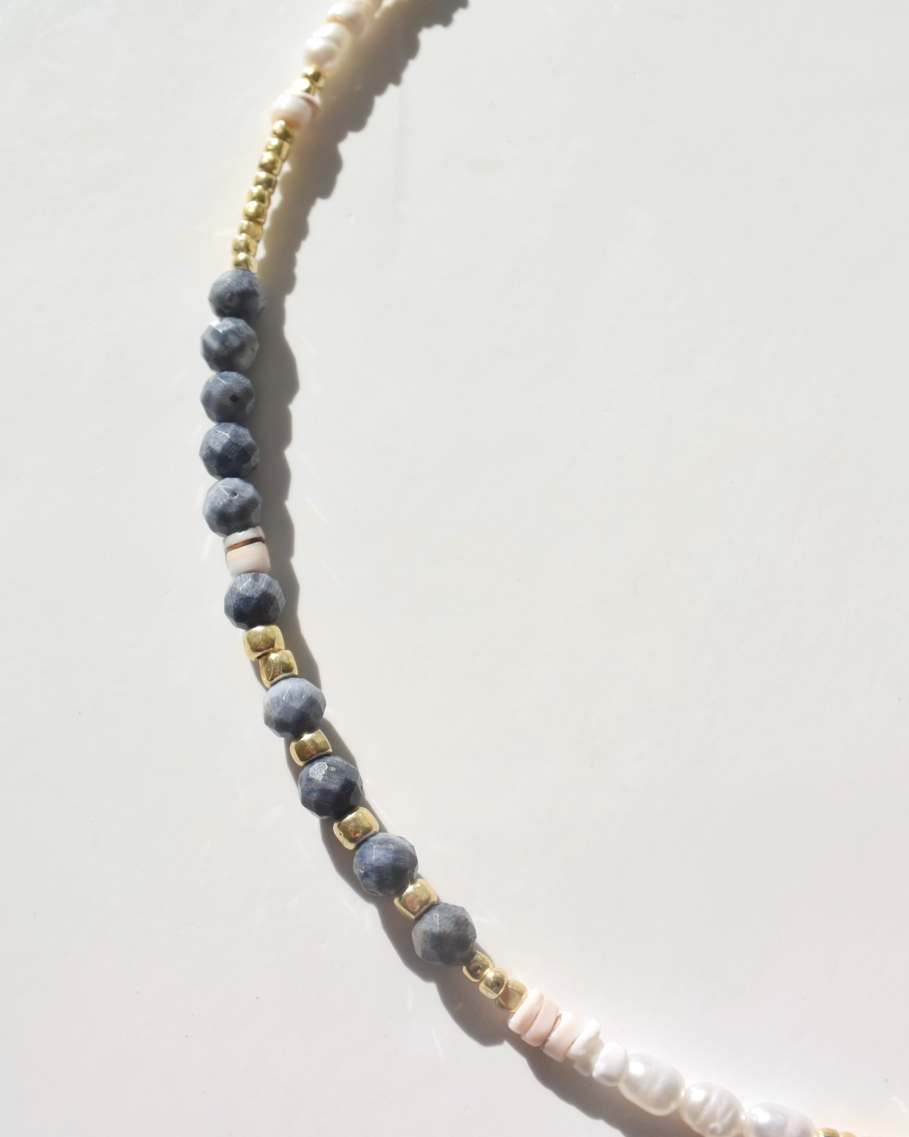 14KGF〈Earthing beads Necklace〉 Coral×Fresh water pearl – marino