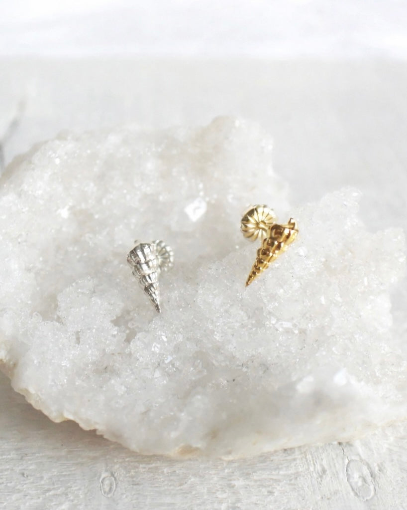 K18pt〈Cast of real ocaen〉Stud earring | ピアス