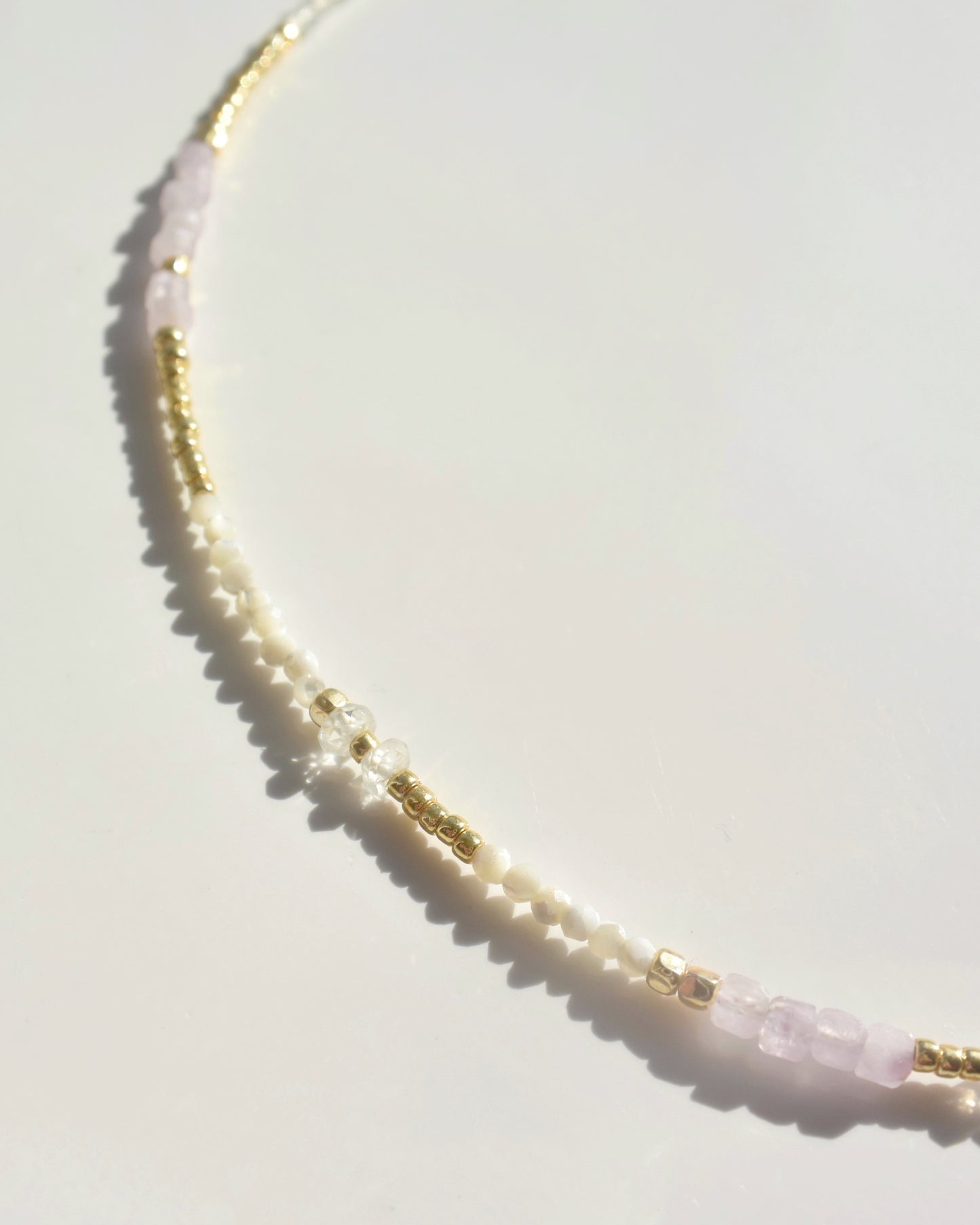 14KGF〈Earthing beads necklace〉Kunzite×MOP