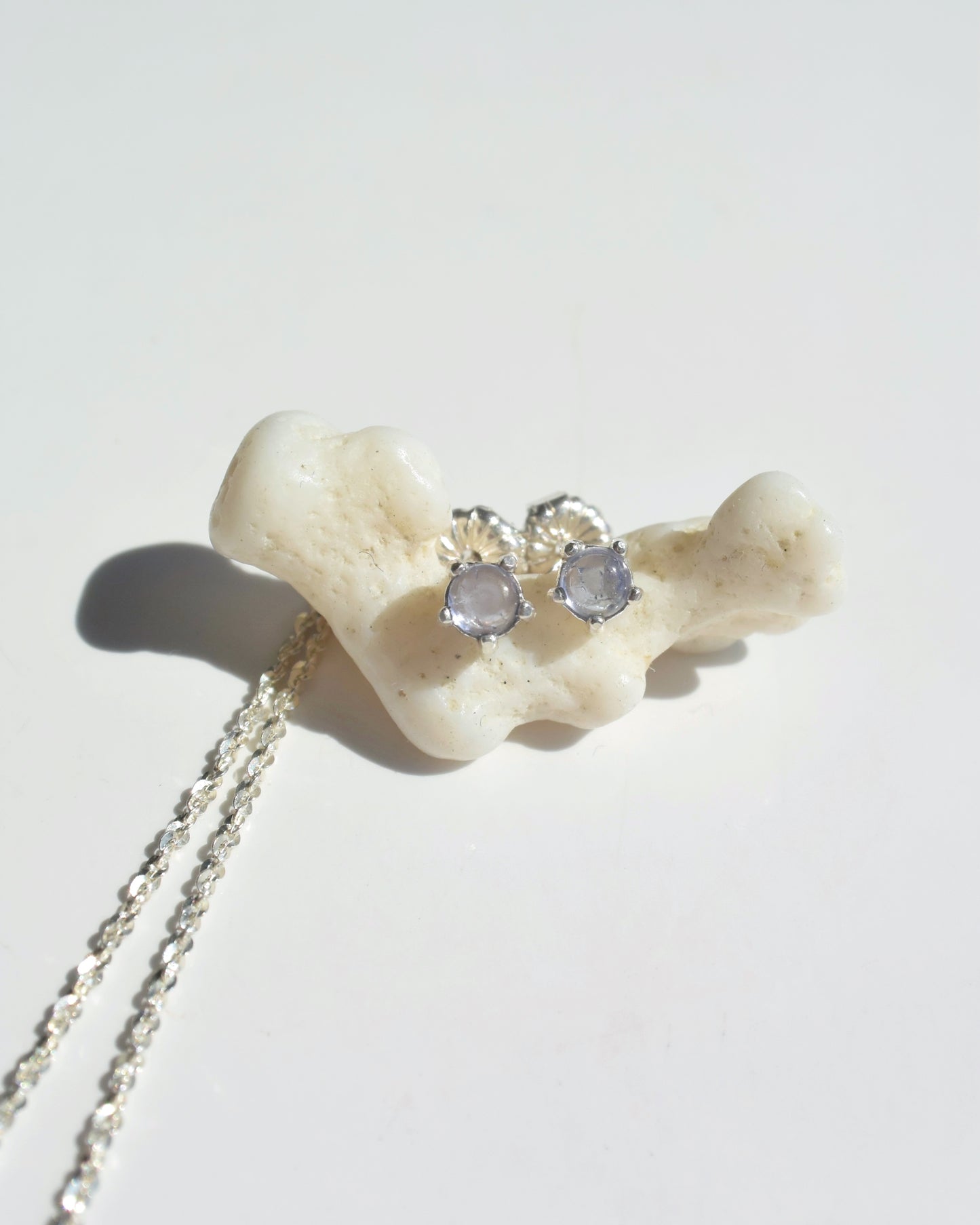 Silver〈Stone stud earrings〉-Tanzanite-