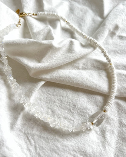 14KGF〈Eathing beads necklace〉Crystal quartz × Shell