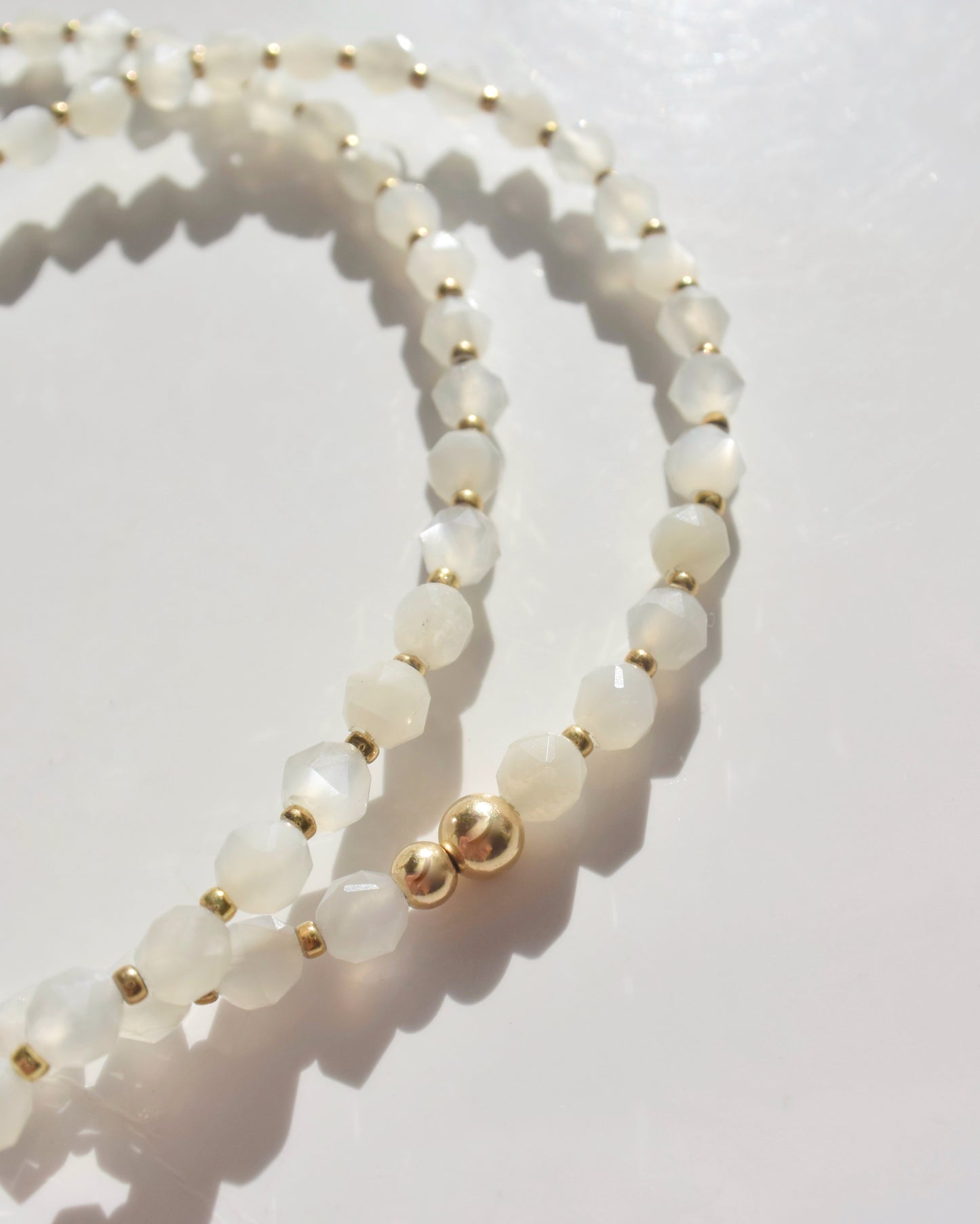 14KGF〈Earthing beads necklace〉Moonstone×Fresh water pearl