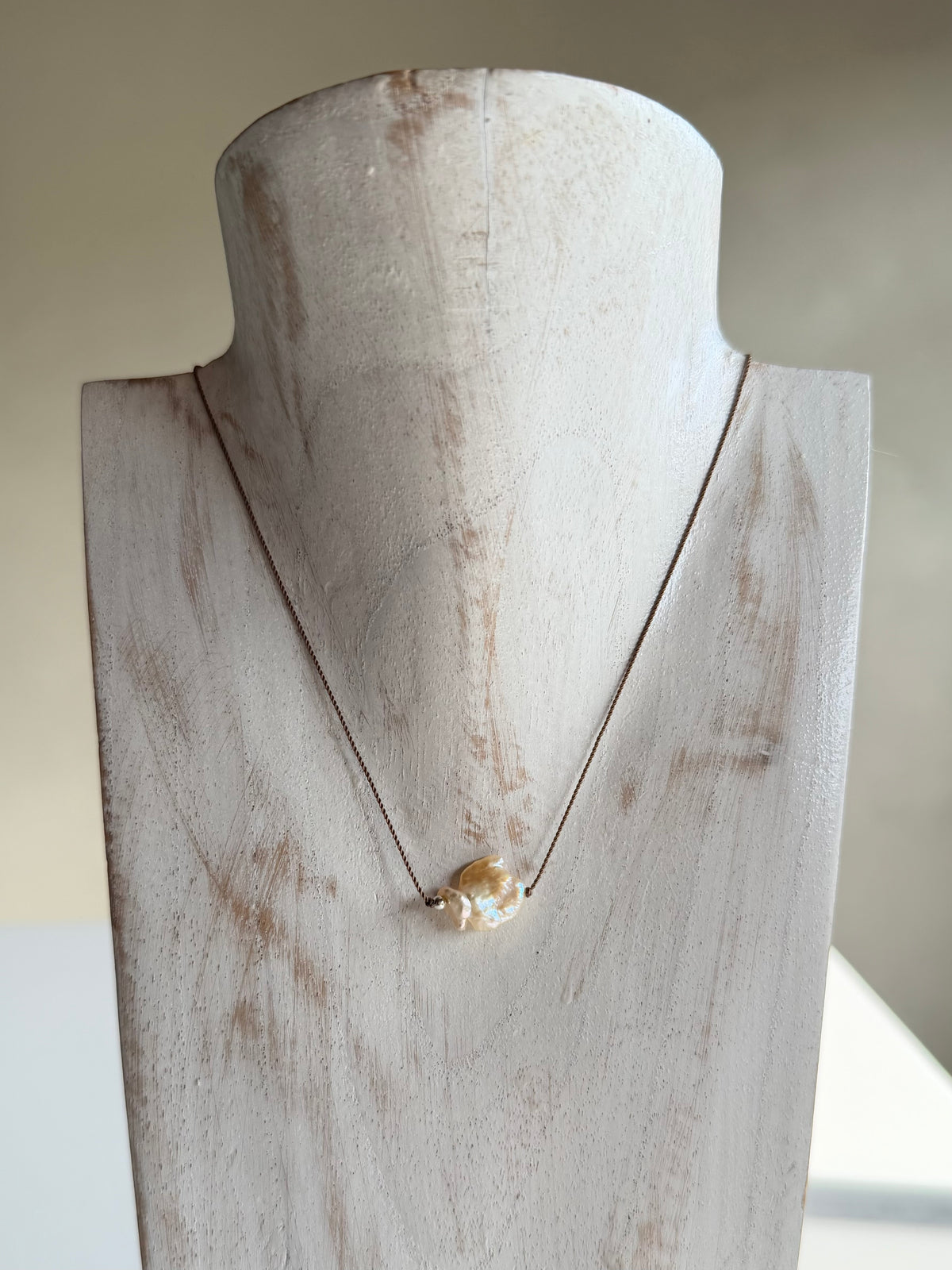 Cord〈Floating Pearl-Necklace-〉Fresh water pearl