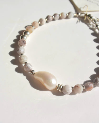 Silver〈Magnet Bracelet〉laguna lace agate×Fresh water pearl