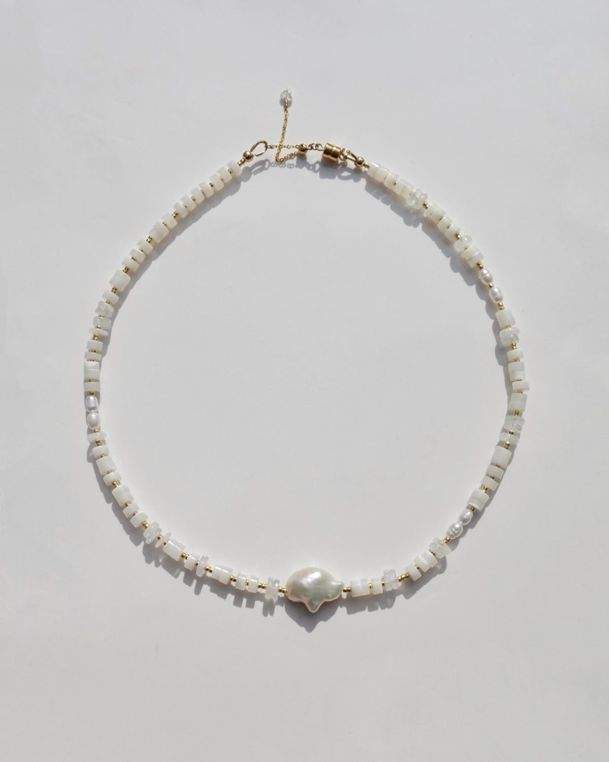 14KGF〈Earthing beads necklace〉Fresh water pearl×MOP