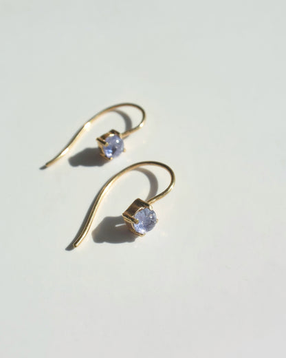 K18pt〈Hook earrings〉Tanzanite