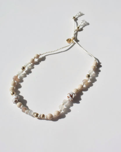 〈Silk cord bracelet〉Puka shell-White-