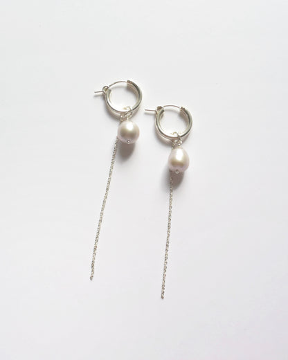 Silver〈Gray fresh water pearl〉