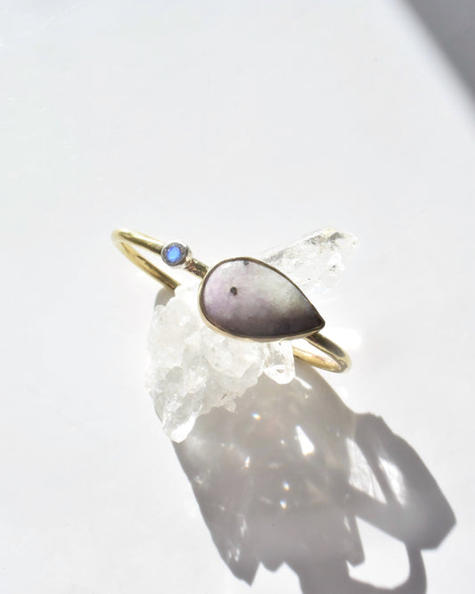 Brass＆Silver〈Two finger ring〉Hackmanite in matrix