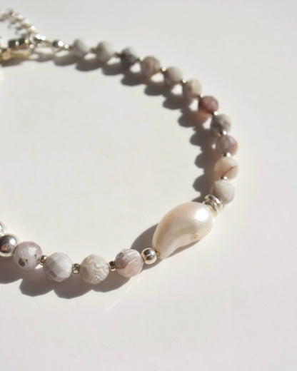 Silver〈Magnet Bracelet〉laguna lace agate×Fresh water pearl