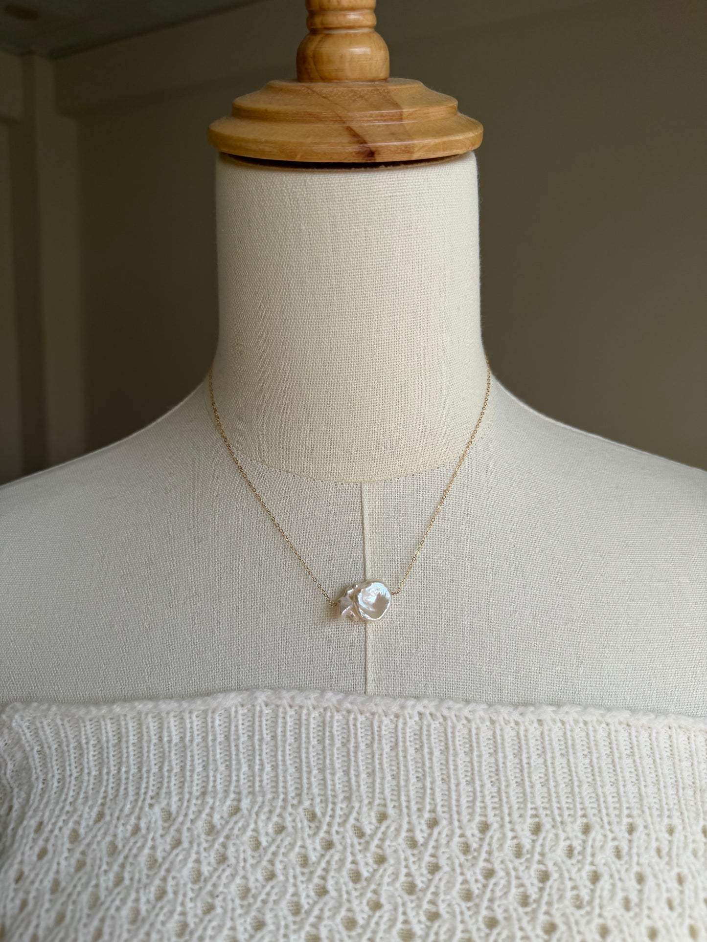 14KGF〈Floating Pearl-Necklace-〉Fresh water pearl