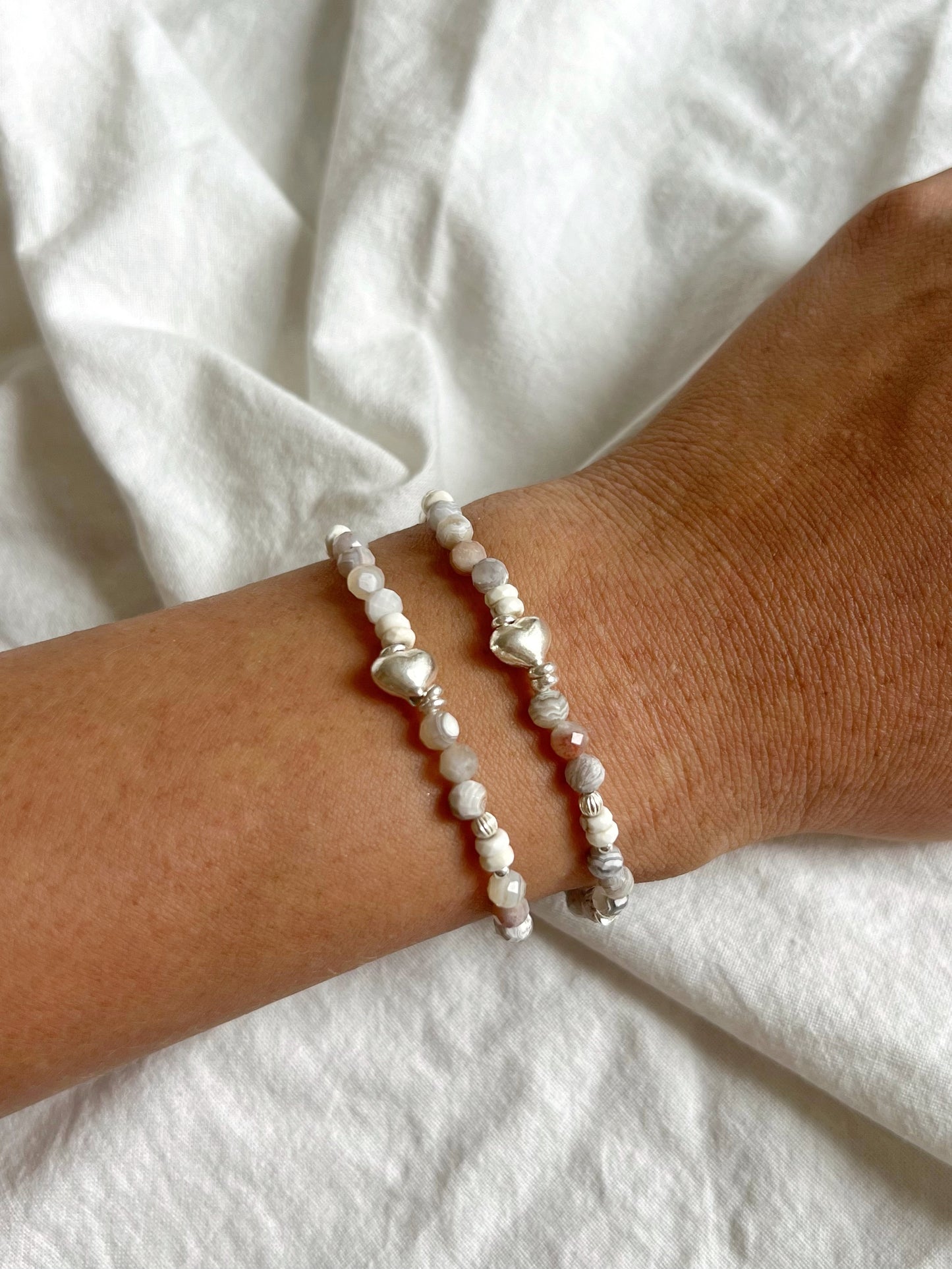 Silver〈Magnet bracelet〉Laguna lace agate