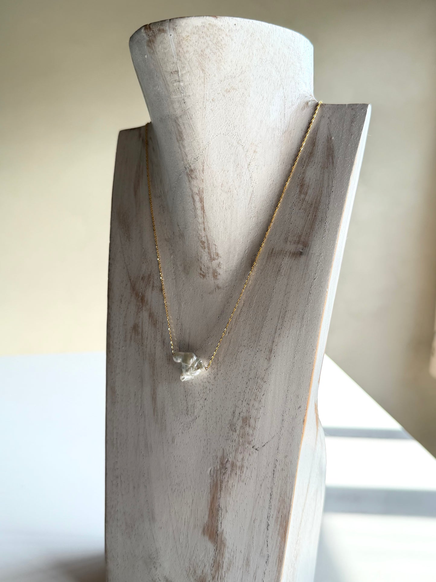 14KGF〈Floating Pearl-Necklace-〉Fresh water pearl