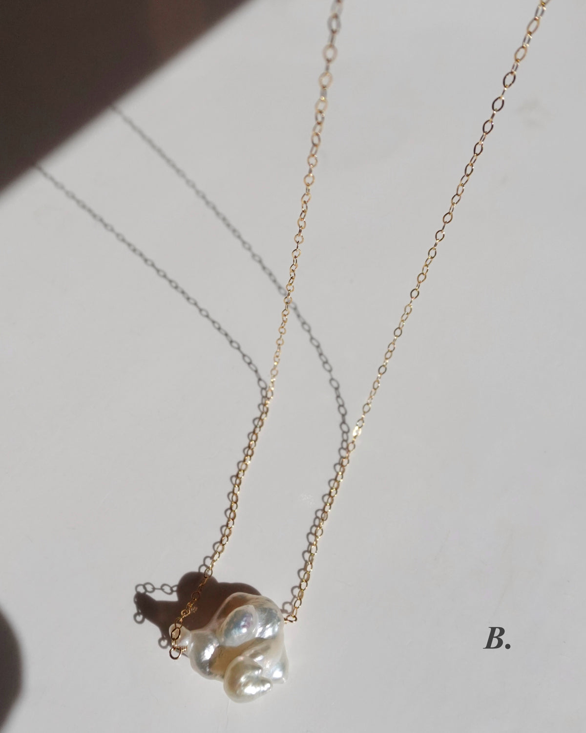 14KGF〈Floating Pearl-Necklace-〉Fresh water pearl