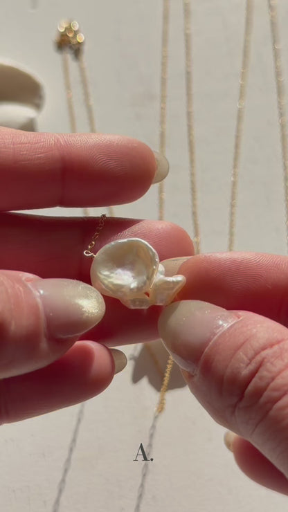 14KGF〈Floating Pearl-Necklace-〉Fresh water pearl